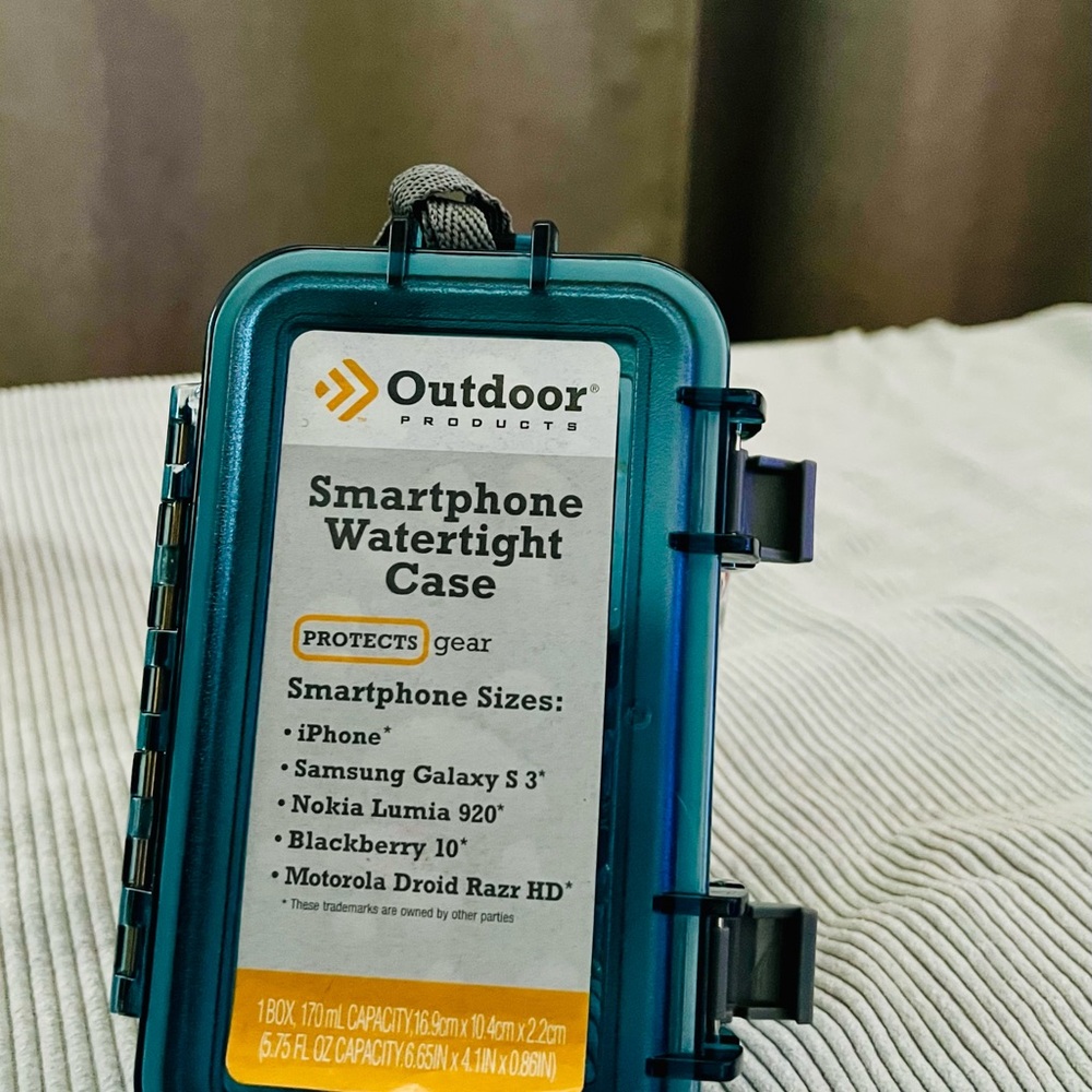 Outdoor Products Watertight Smartphone Case